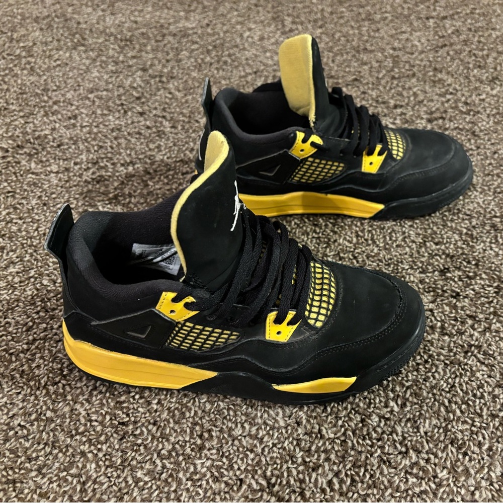 Jordan 4 retro thunder (ps)